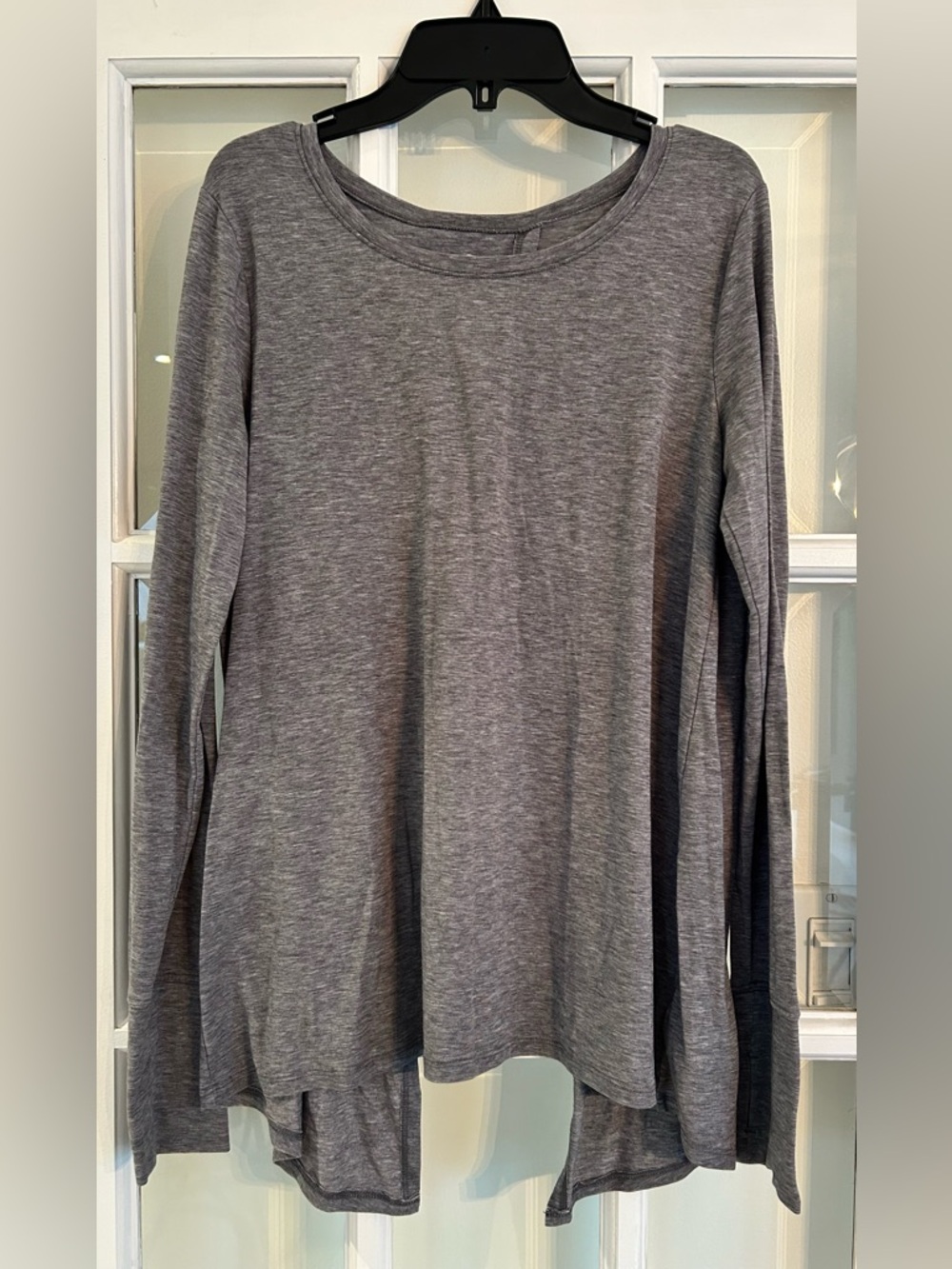Gap small Women's Gray Long-Sleeve Scoop Neck Top